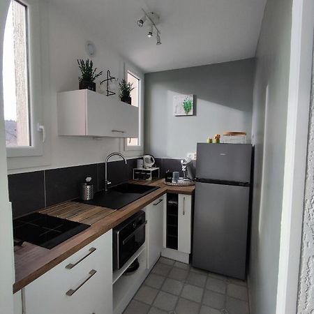 Studio Meuble Classe 2 Etoiles - 30M² 그뢰오레방 외부 사진