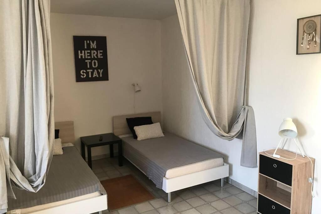 Studio Meuble Classe 2 Etoiles - 30M² 그뢰오레방 외부 사진