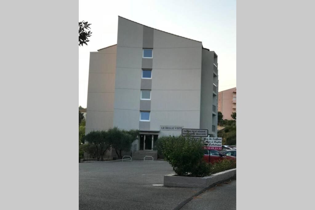 Studio Meuble Classe 2 Etoiles - 30M² 그뢰오레방 외부 사진