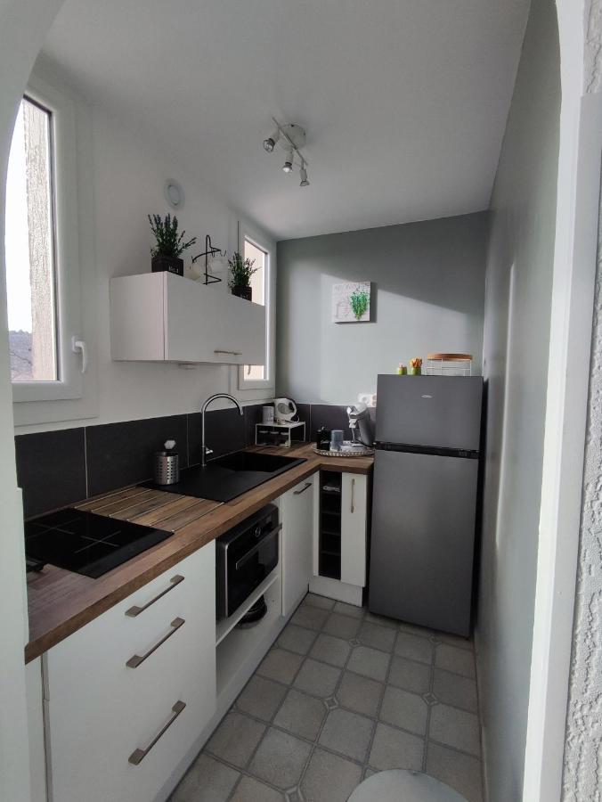 Studio Meuble Classe 2 Etoiles - 30M² 그뢰오레방 외부 사진